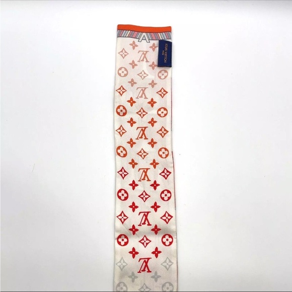 Authentic Louis Vuitton Bandeau LV tag printed silk Scarf W/Box - Picture 15 of 16